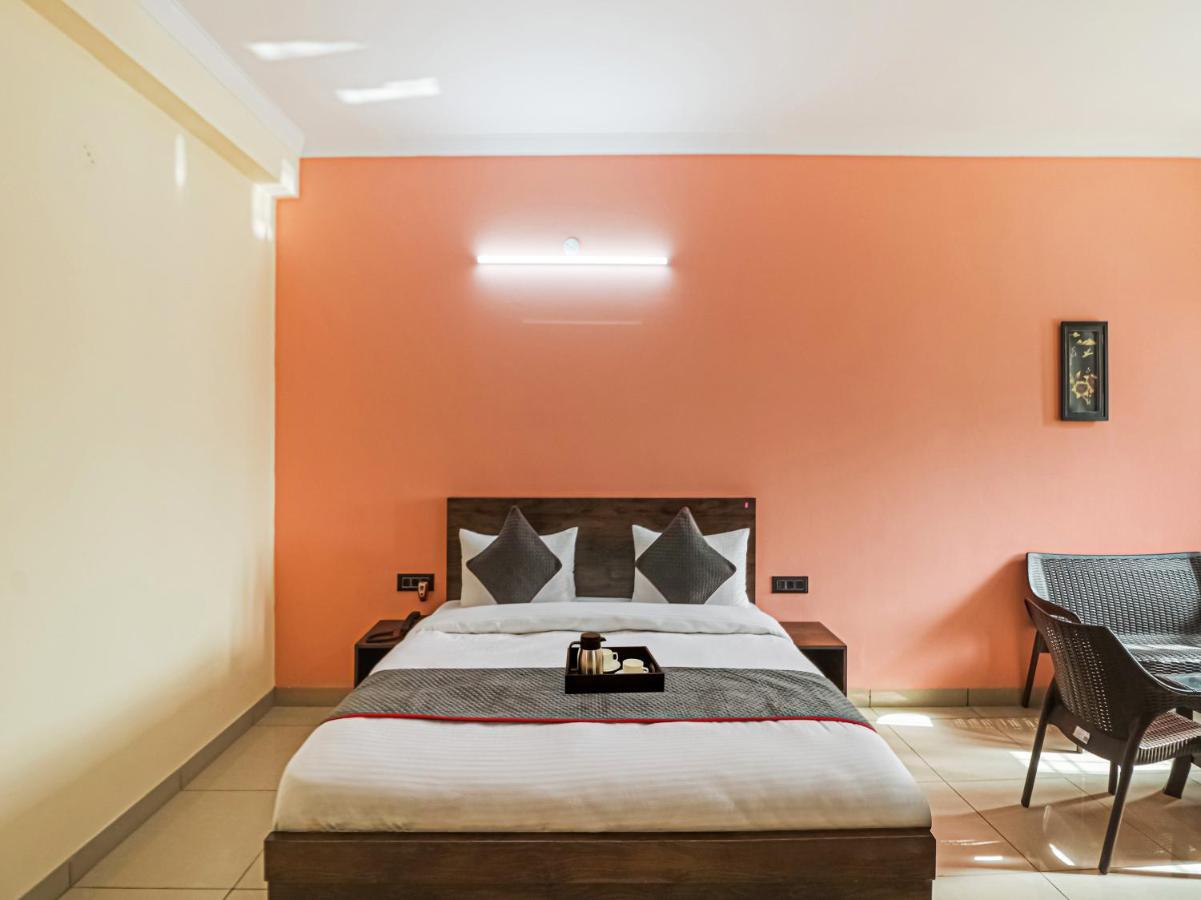 Oyo Townhouse 925 White House Country Inn Jhajjar Zewnętrze zdjęcie